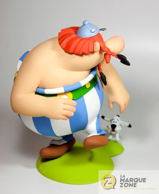 Figurine Faribole - La rencontre entre Obélix et Idéfix - 2015 Asterix_obelix_decouvre_idefix_fariboles-8