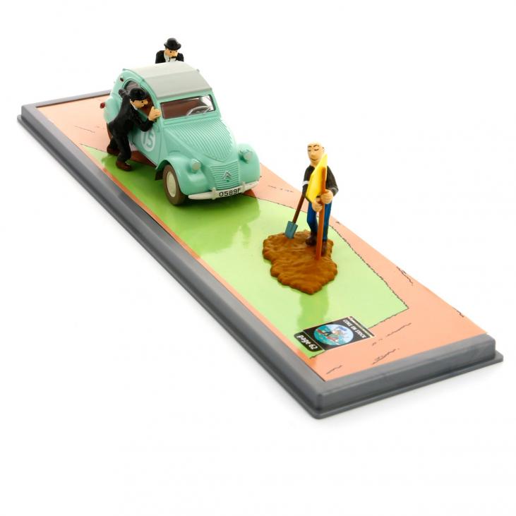 TINTIN: TINTIN TRANSPORTS N°1 THE 2CV OF THE THOMPSONS - 1/43 die-cast vehicle