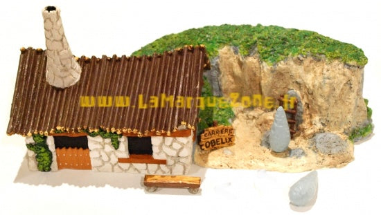 Lot Collector Astérix & Obélix Des Années 60-70 : Maison Astérix, Figurines, Masque, Pins Dargaud, Total