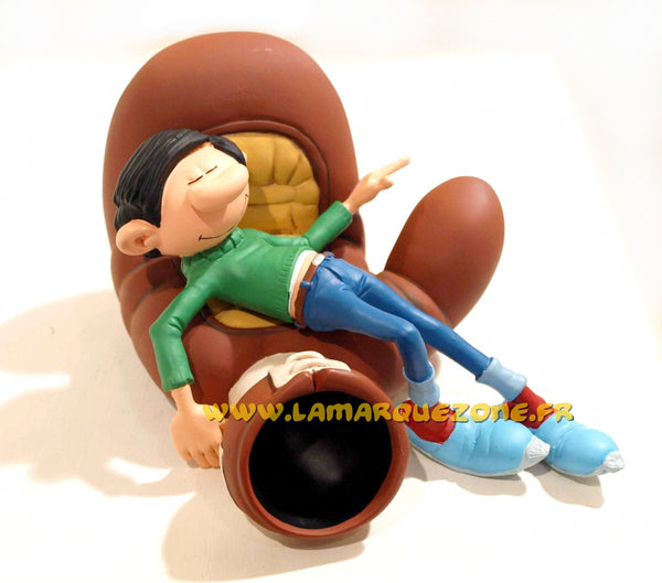 GASTON LAGAFFE: GASTON ASSIS DANS SON GANT DE BOXE - statuette résine 16 cm