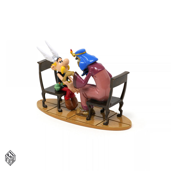 Figurine Pixi Astérix: Astérix hypnotisé par le Mage Iris, collection Pixi Classique 2026 (2570)