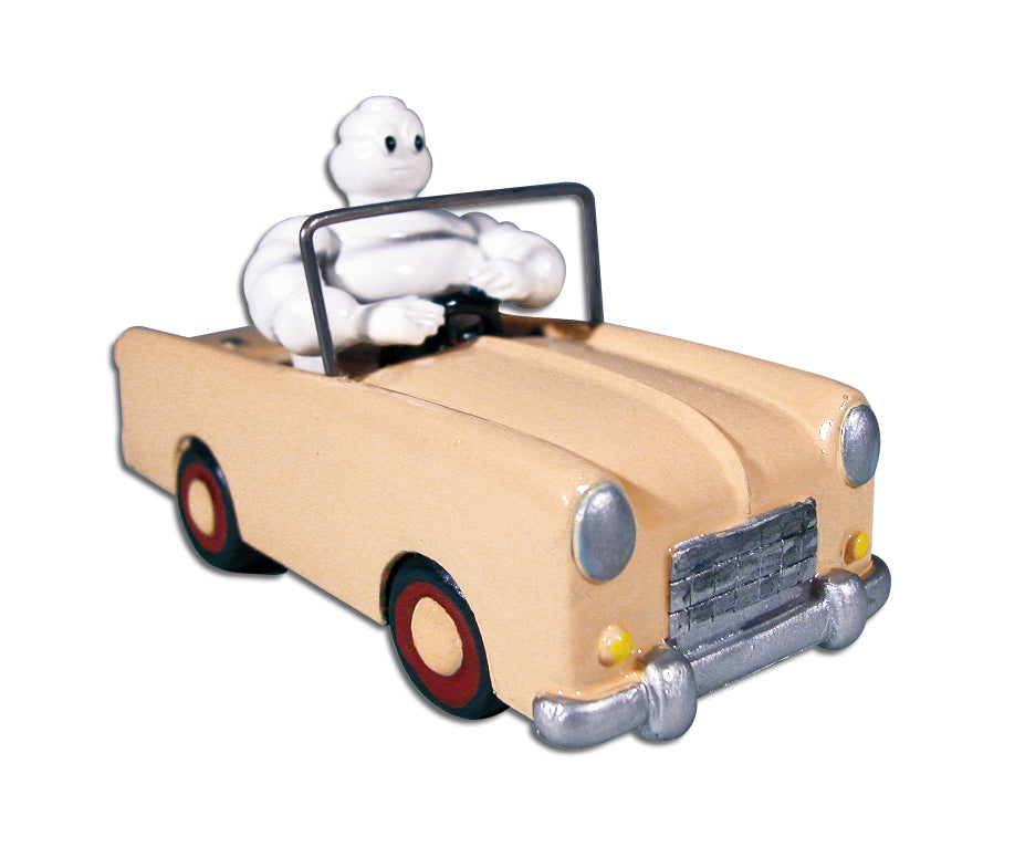 Figurine Bibendum Michelin en voiture beige Plastoy (068225)