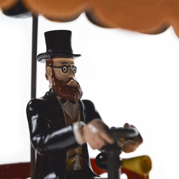 BLAKE & MORTIMER HERR GROSSGRABENSTEIN DANS SON TACOT & MORTIMER - figurine métal