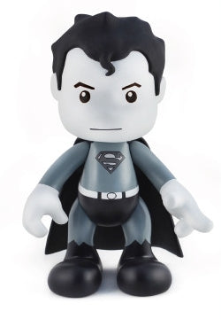 DC COMICS: SUPERMAN, ARTOYS "NOIR & BLANC" - figurine vinyl articulée 22 cm
