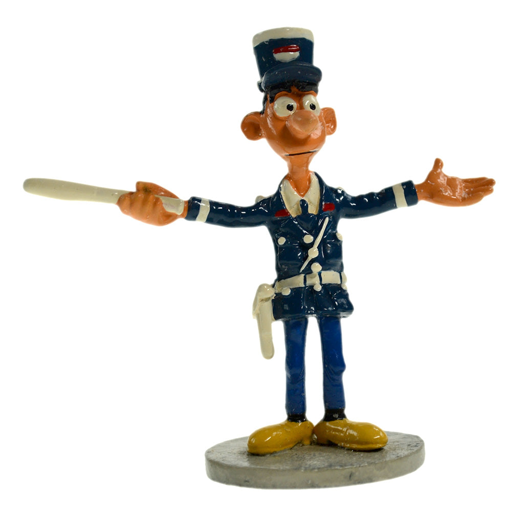GASTON LAGAFFE LA VOITURE TIREE PAR MINI DEPANNEUSE FIGURINE GASTON LAGAFFE LA VOITURE TIREE PAR MINI DEPANNEUSE FIGURINE