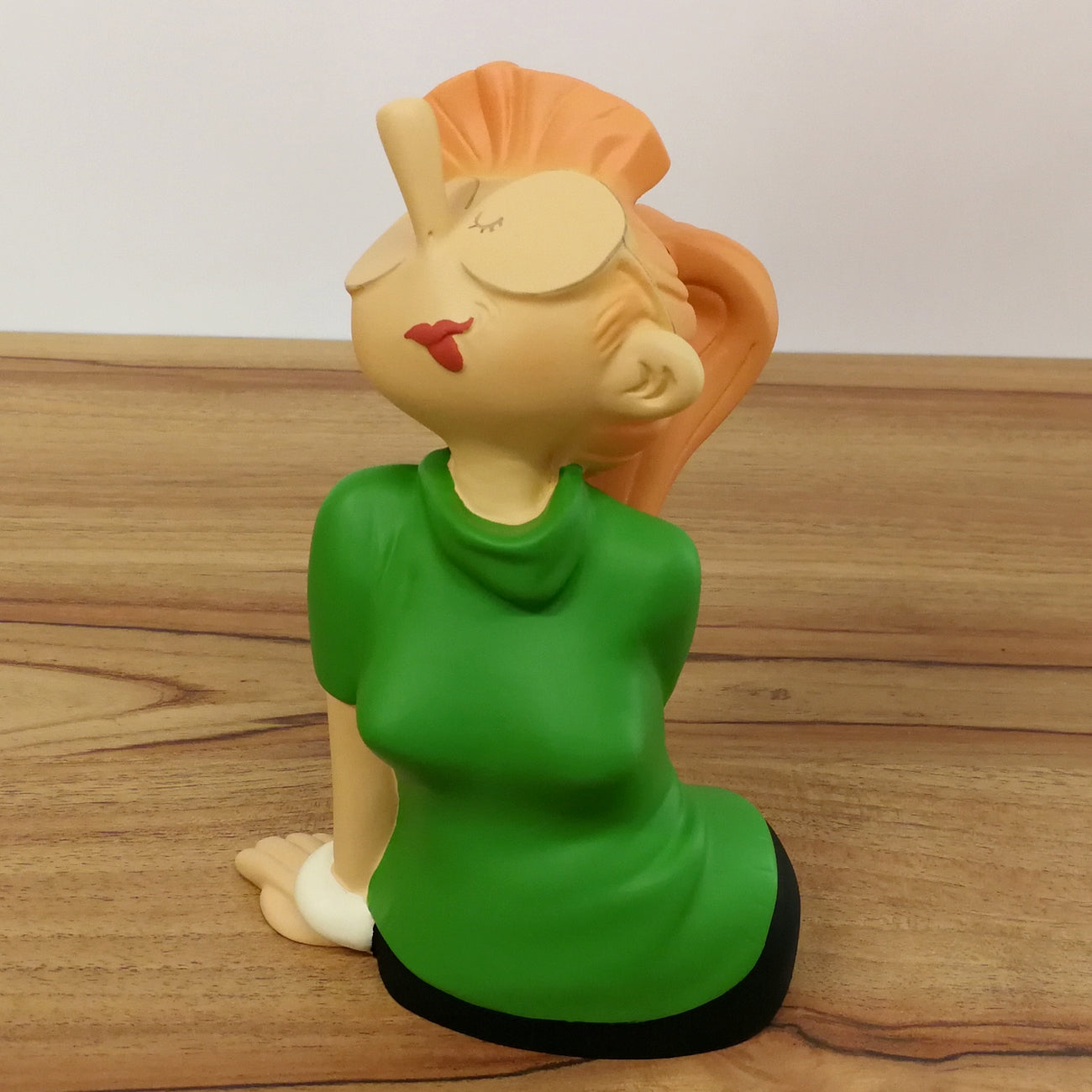 Lot De 2 Figurines résine GASTON LAGAFFE Mademoiselle JEANNE Et Lot De 2 Figurines résine GASTON LAGAFFE Mademoiselle JEANNE Et