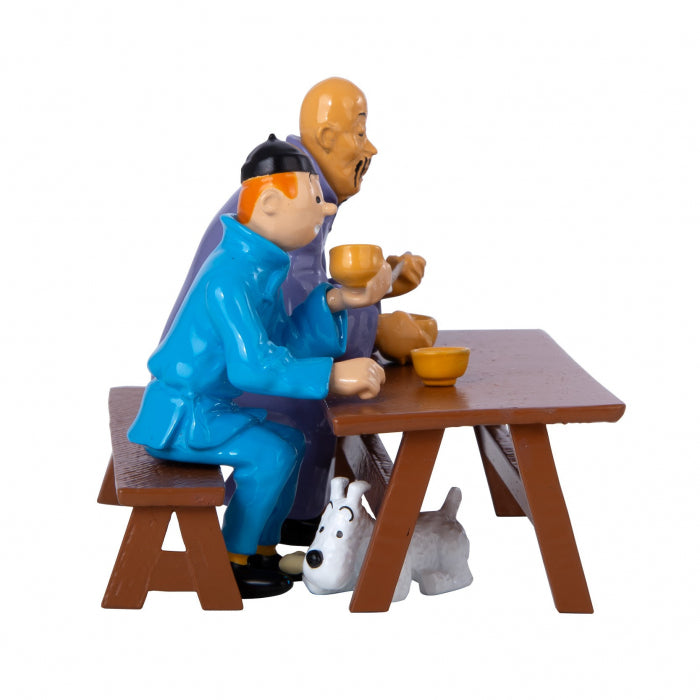 Figurine Tintin - Scène Du Déjeuner Le Lotus Bleu - Édition Moulinsart Tintinimaginatio 2024