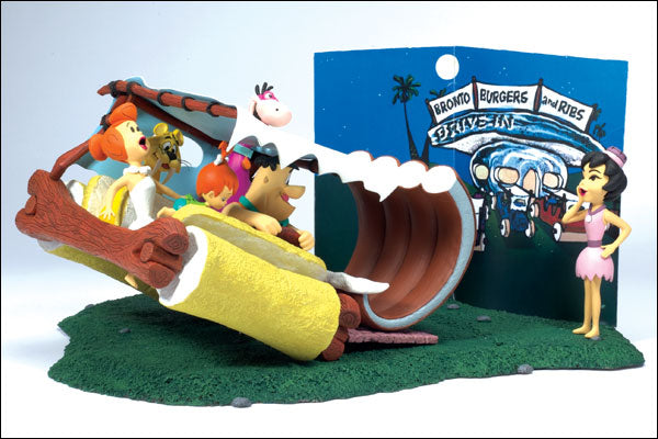 LA FAMILLE PIERRAFEU: AT THE DRIVE-IN - diorama figurines plastiques