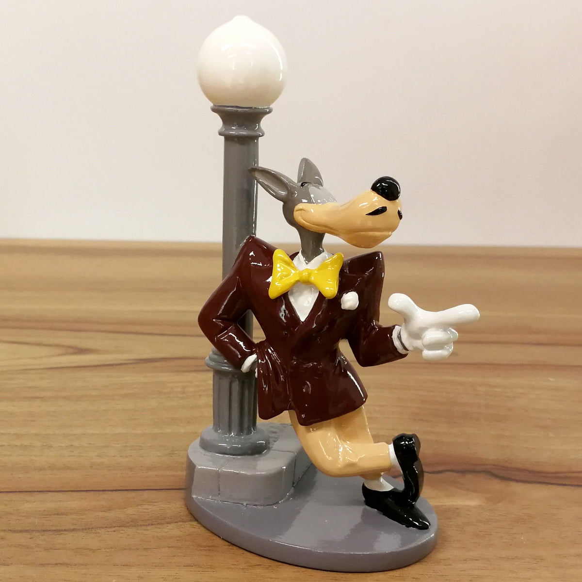 FIGURINE CADILLAC LOUP Tex Avery Démons et merveilles, no Leblon-delienne,Disney EUR 500,00 - FR FIGURINE CADILLAC LOUP Tex Avery Démons et merveilles, no Leblon-delienne,Disney EUR 500,00 - FR