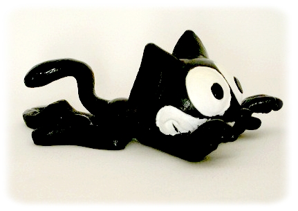 FELIX THE CAT - LYING - 9 cm metal figurine