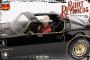 Burt Reynolds on 1980 Pontiac Firebird Trans Am 1:18 Stars'n'Cars Infinite Statue 2023