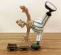 WALLACE & GROMIT: WALLACE, GROMIT & FEATHERS McGRAW, TRAIN CHASE - resin statues