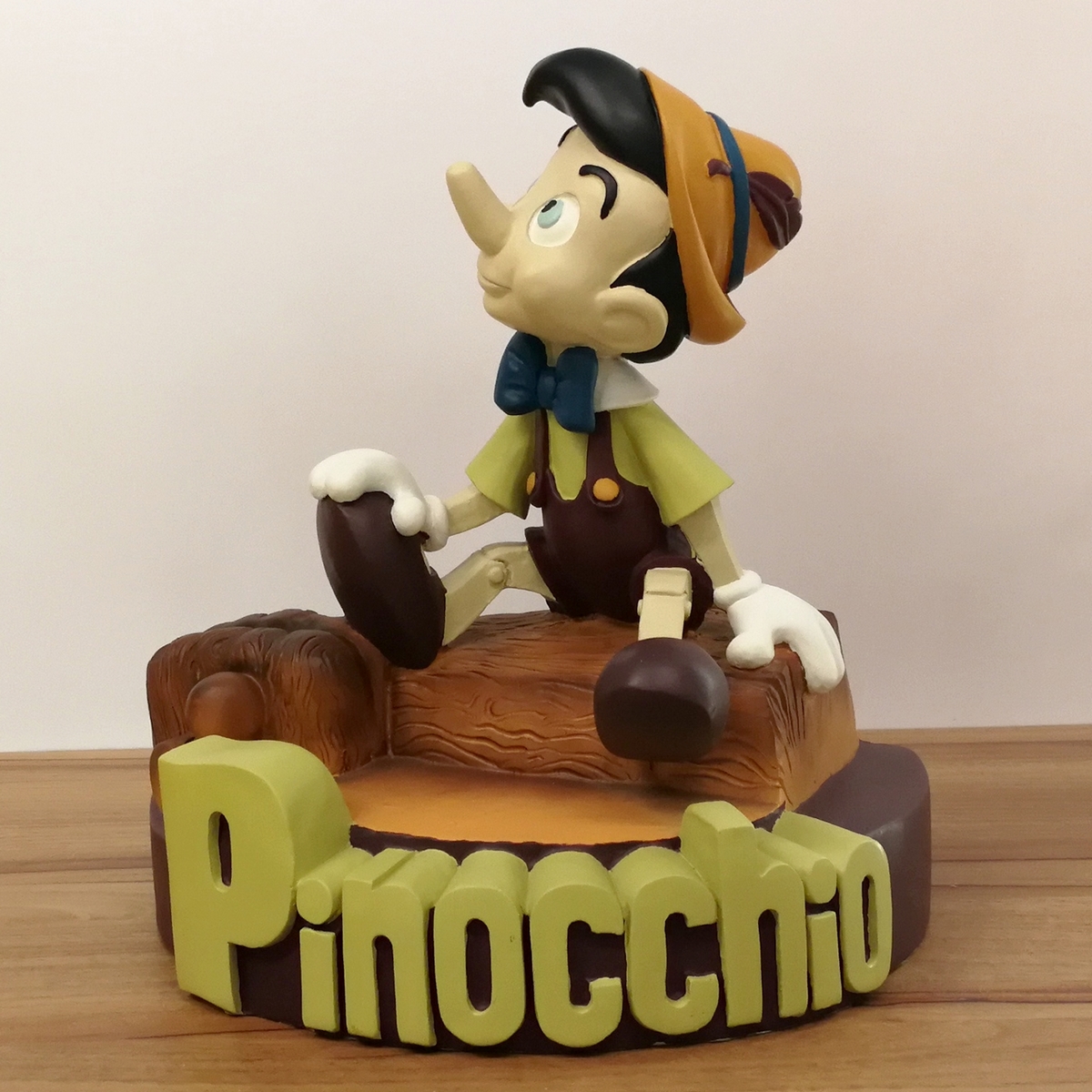 Statuette en résine Pinocchio diorama Démons & Merveilles v12e