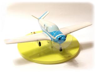 Avion Beechcraft Bonanza A35 et figurine Tintin .Hergé/Moulinsart 