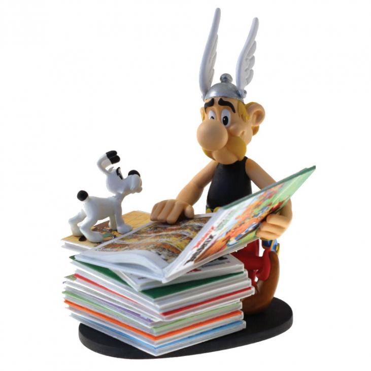 Figurine de collection Asterix et la pile de livres Collectoys 2018 (00128)