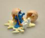 LES SCHTROUMPFS: LE SCHTROUMPF ET L'OEUF CASSE, COLLECTION ORIGINE III - figurine métal