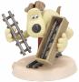 WALLACE & GROMIT, THE WRONG TROUSERS - GROMIT TRAIN CHASE - statuette résine 9.3 cm